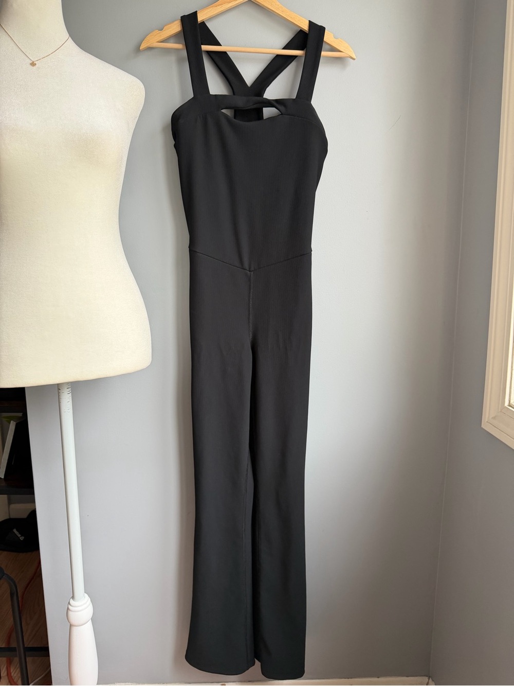 Women’s Black Scoop Neck Jumpsuit